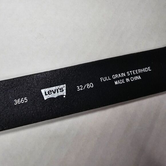 Levis Full Grain Leather Belt 32 Embossed Brass Buckle Black Workwear Unisex - Picture 5 of 8